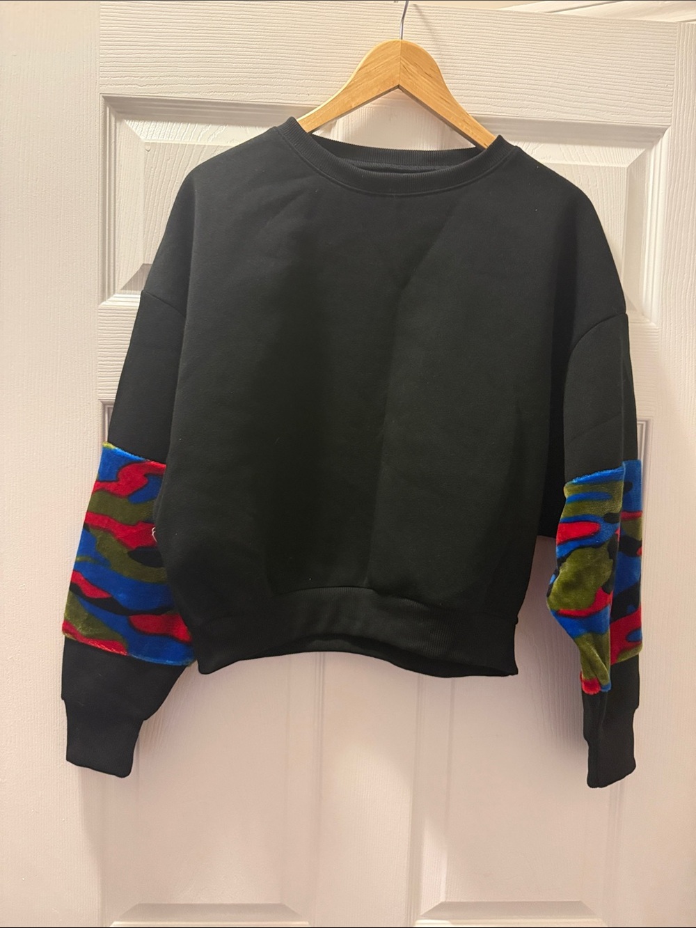 Red Fox Black Crewneck Sweatshirt with Colorblock Sleeve Panels LNC